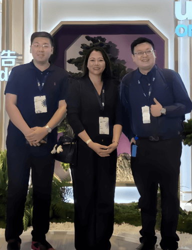 Daisy, the CEO of eclicktech, along with Yeahmobi, attended the 2024 unBoxed on Tour of Amazon Ads.